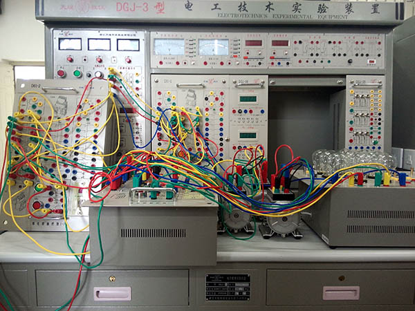 三相異步電動機有哪些電氣保護措施？